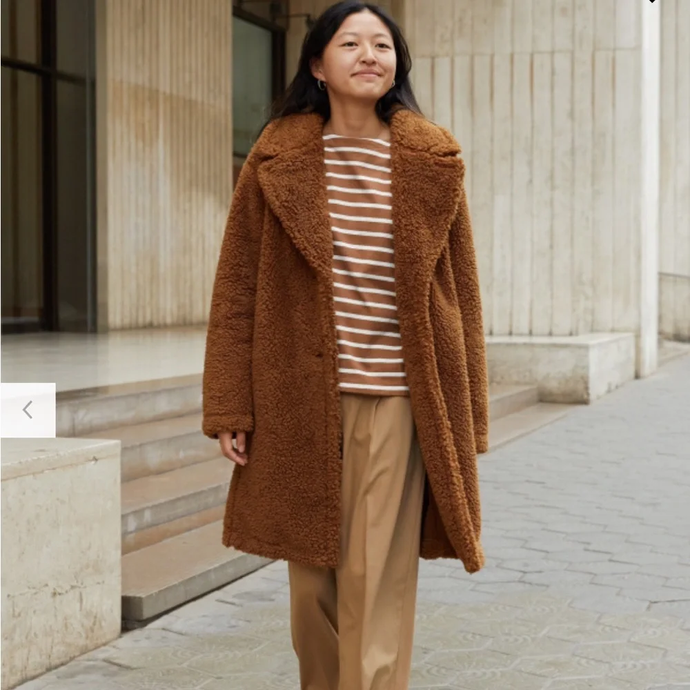 Uniqlo Teddy Coat, Brown - Picture 2 of 7